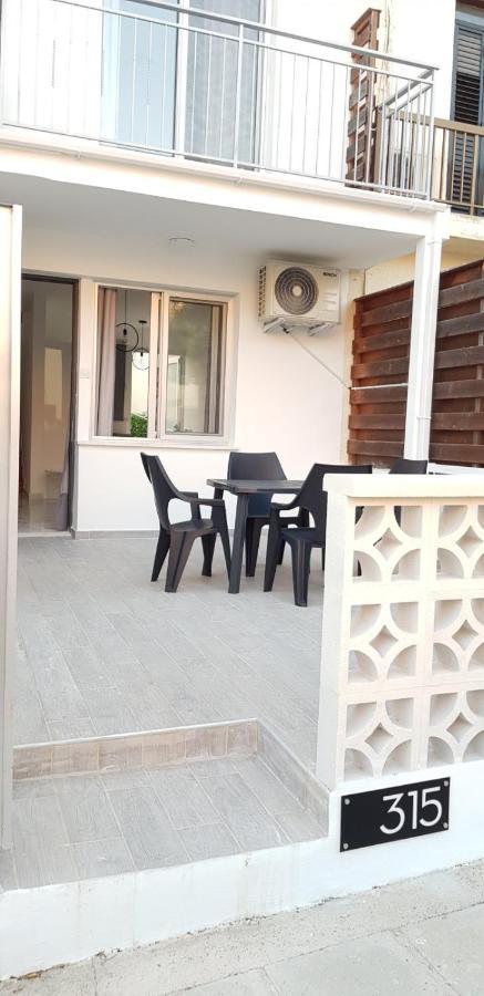 Eros Maisonette In Latchi Area Just 700 Meters Or One-Minute Drive From Polis Municipal Beach Экстерьер фото